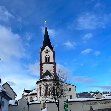 Hansundchrista Apartment *